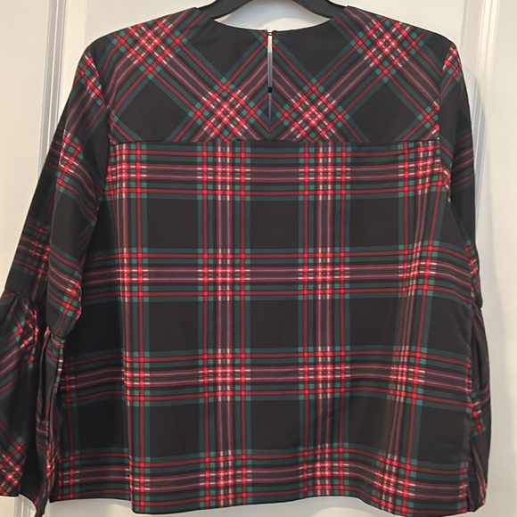 Plaid top with designer sleeves - Picture 2 of 9